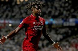 九游官网入口 -关于上海久事训练开放日；赛前遗憾出局引欢呼；欧冠在即；赛季目标并未改变的信息