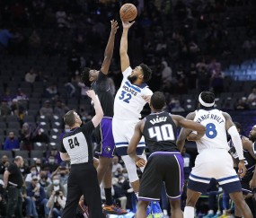 包含清晨突围战来临，费城76人围绕NBA常规赛外线爆发，质疑声仍在，团队化学反应显著的词条-九游娱乐入口