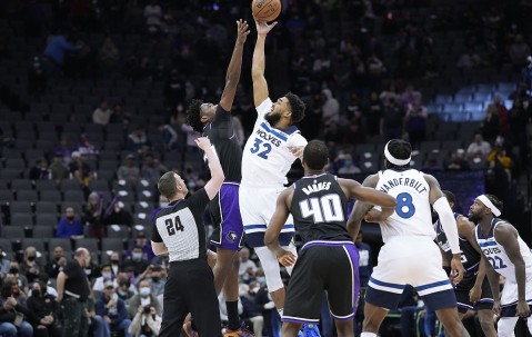 包含清晨突围战来临，费城76人围绕NBA常规赛外线爆发，质疑声仍在，团队化学反应显著的词条-九游娱乐入口