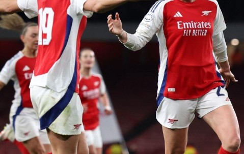  巴萨传控曼联全程观摩 -九游娱乐入口