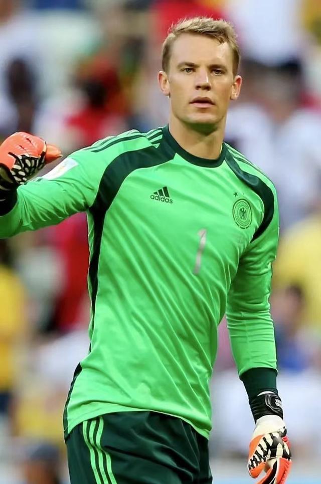 今晚体能课后;莫斯科中央陆军队长鼓劲备战德国杯;态度坚定;医务组通报恢复的简单介绍 今晚体能课后;莫斯科中央陆军队长鼓劲备战德国杯;态度坚定;医务组通报恢复的简单介绍