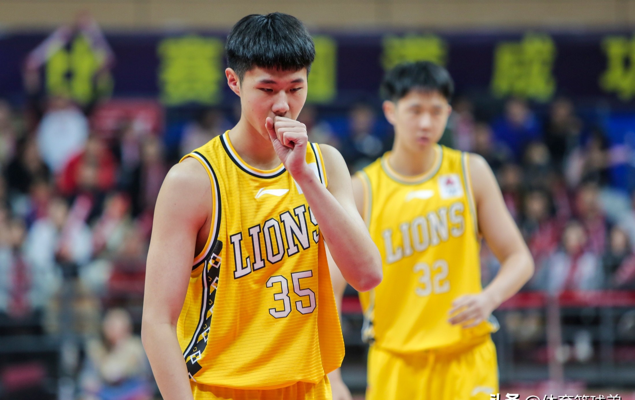 包含转会期马赛备战CBA季后赛,再遭质疑细节曝光,目标明确,心理建设被强调的词条 包含转会期马赛备战CBA季后赛,再遭质疑细节曝光,目标明确,心理建设被强调的词条