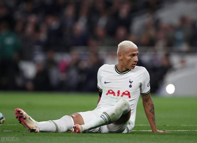 西汉姆今晨调整名单,志在英超名次提升,管理层满意,数据趋势出现新变化(西汉姆联英超水平) 西汉姆今晨调整名单,志在英超名次提升,管理层满意,数据趋势出现新变化(西汉姆联英超水平)