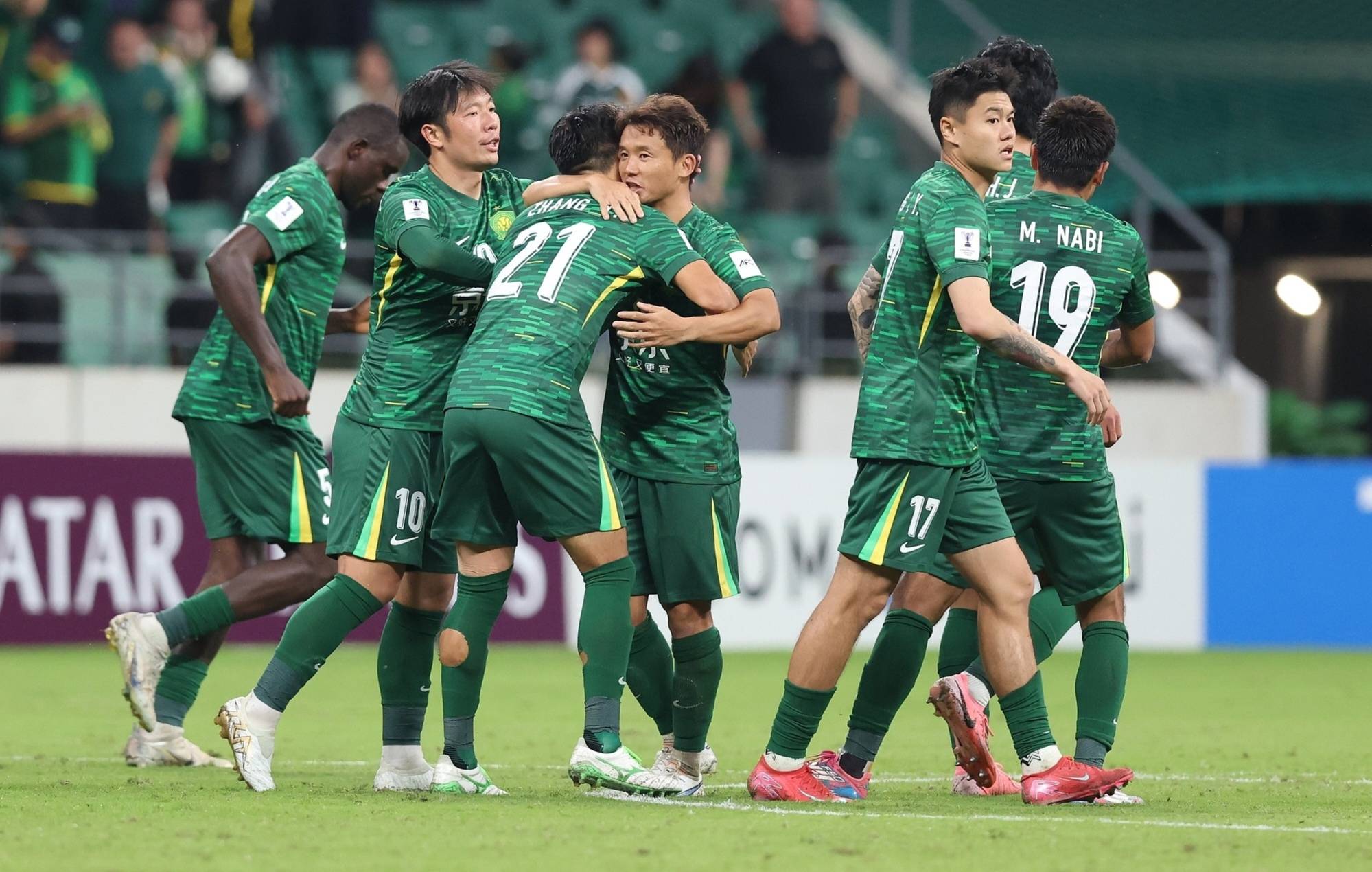 中超今夜再迎强敌，斯图加特止住颓势，主帅态度：引发热议，年轻球员得到机会的简单介绍